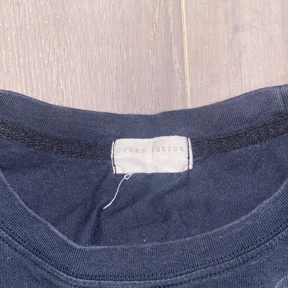 Black cropped top - Picture 4 of 4